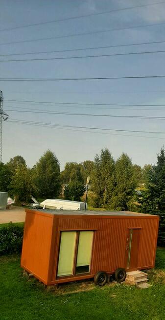 Domek mobilny na kołach z WC