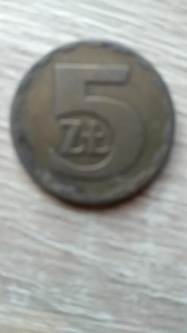 6. PRL 5 zł. z 1977 r. bez znaku menniczego