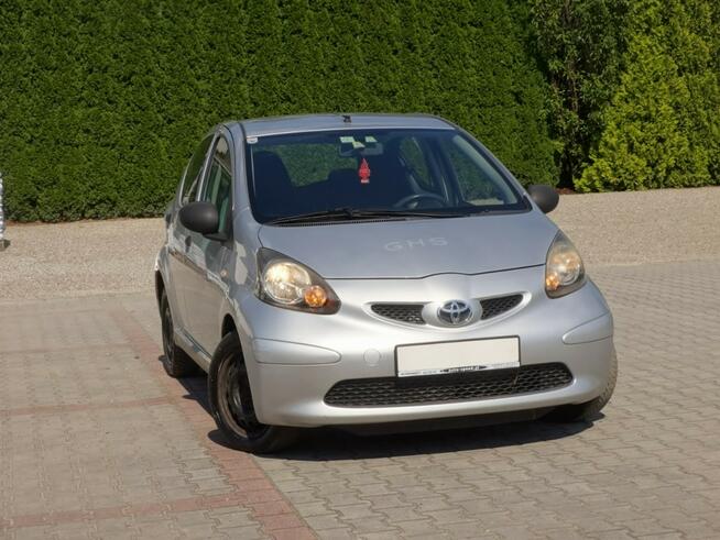 Toyota Aygo 5 drzwi A B S