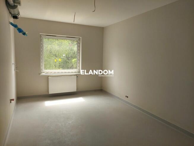 Parter, w centrum Józefowa, parking, us. medyczne