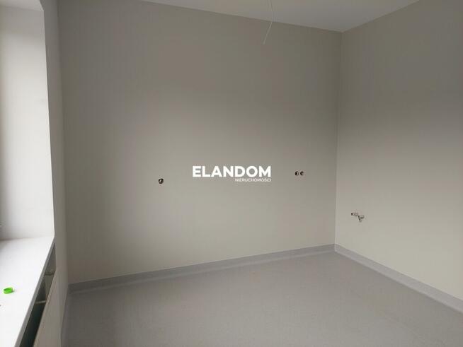 Parter, w centrum Józefowa, parking, us. medyczne