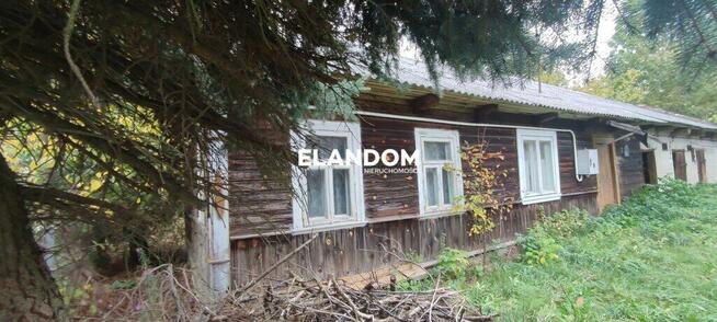 Tajemniczy ogród z domem oraz ...