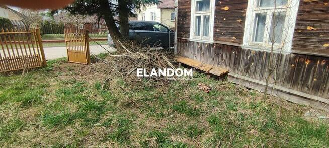 Tajemniczy ogród z domem oraz ...