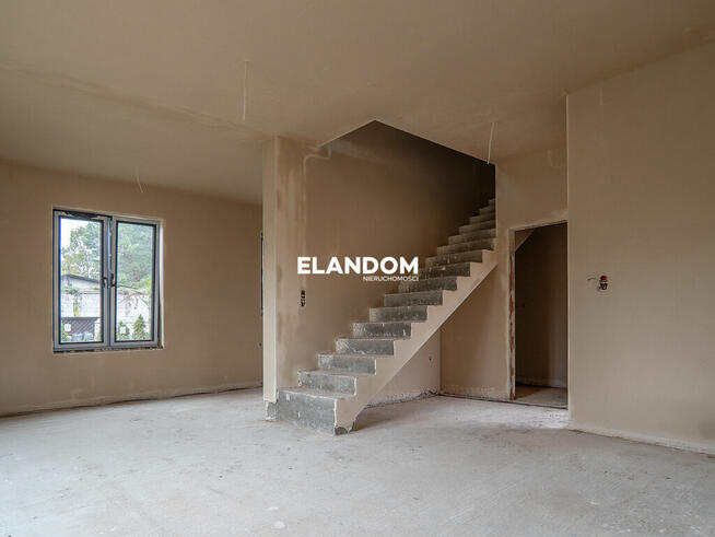 Dom wolnostojący w centrum Józefowa