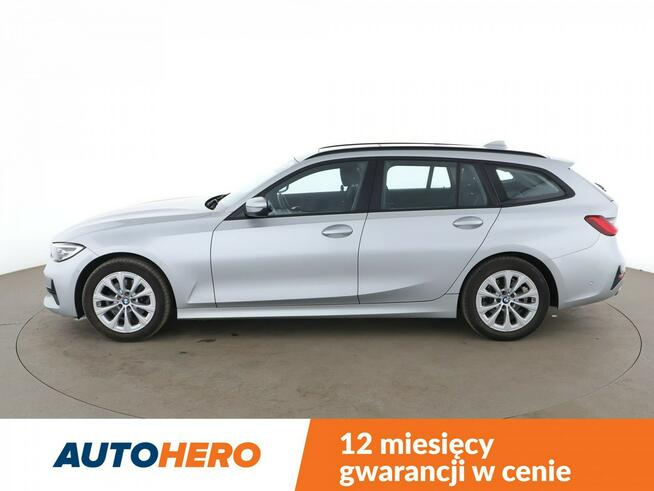 BMW 320 FV23 2.0D Automat xDrive Advantage Panorama Grzane Fotele Kamera LED