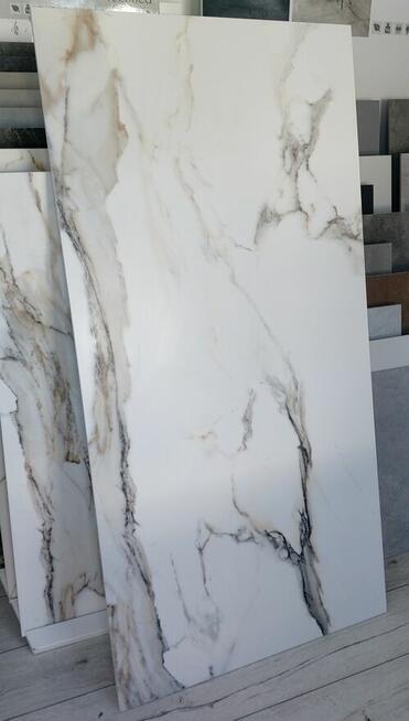 Płyty ścienne salonowe, łazienkowe 160x80 Calacatta gold g.1