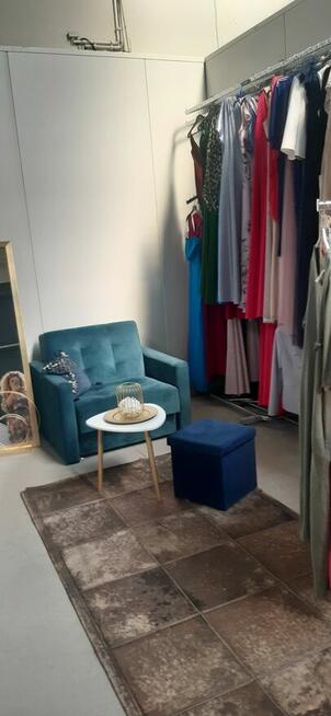 Lokal handlowy w Galerii Ptak w Rzgowie .