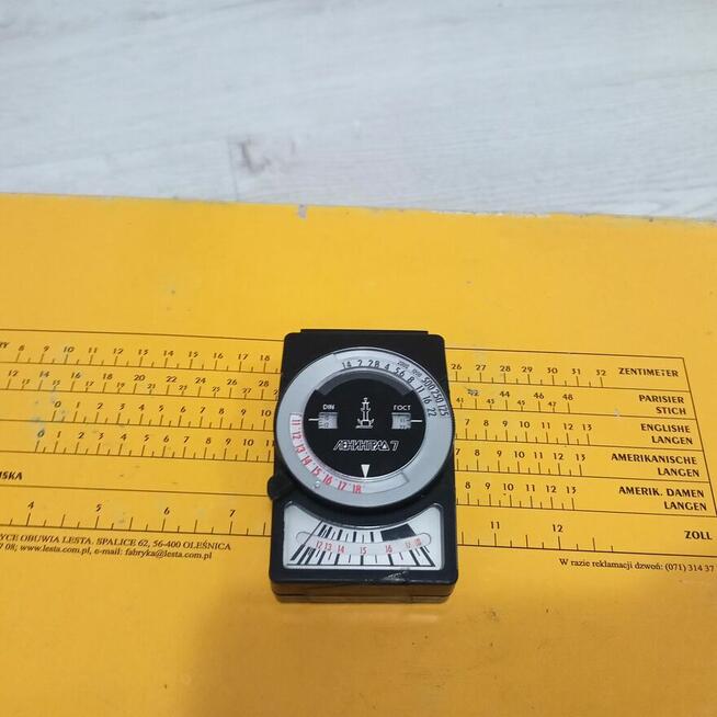 Aparat Fotograficzny Zenit ET,Lampa Błyskowa, Miernik Światła