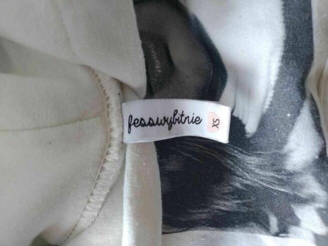 bluza dziewczęca z kapturem Millie Bobby Brown rozmiar: XS