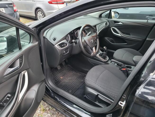 Wypożyczalnia samochodów wynajem aut Łódź Pabianice Rzgów Tu