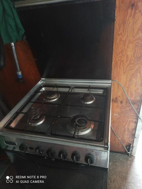 Sprzedam sprawną kuchnię INDesit