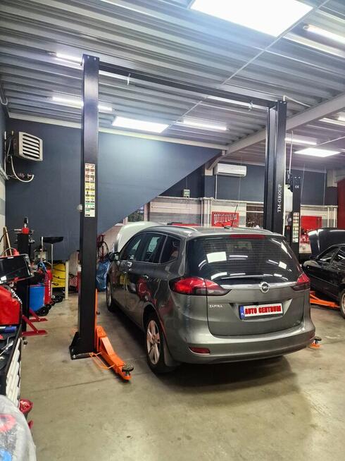 Podnośnik Dwukolumnowy Łączony Górą Automat 4T 4,9M