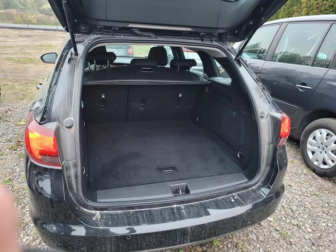 Wypożyczalnia samochodów wynajem aut Łódź Pabianice Rzgów Tu