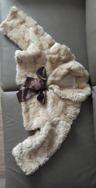 futerka białe, kolor, róż, beż, czerń