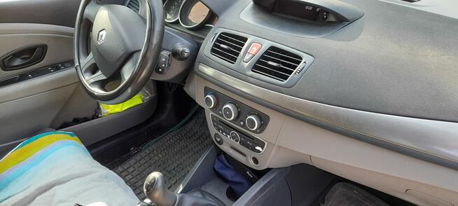 Renault Megana 2011 rok 16 tyś przebieg 78 tyś km