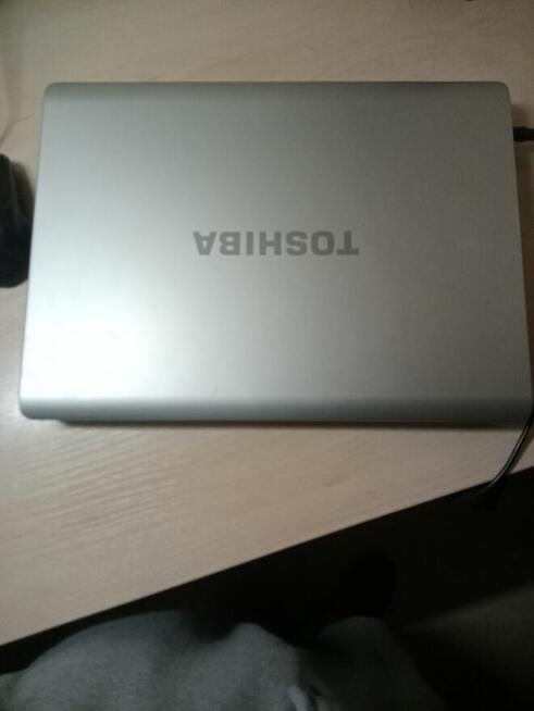 Laptop Toshiba 1.73 Ghz dysk 250 GB Win7 Home 2GB Ram.