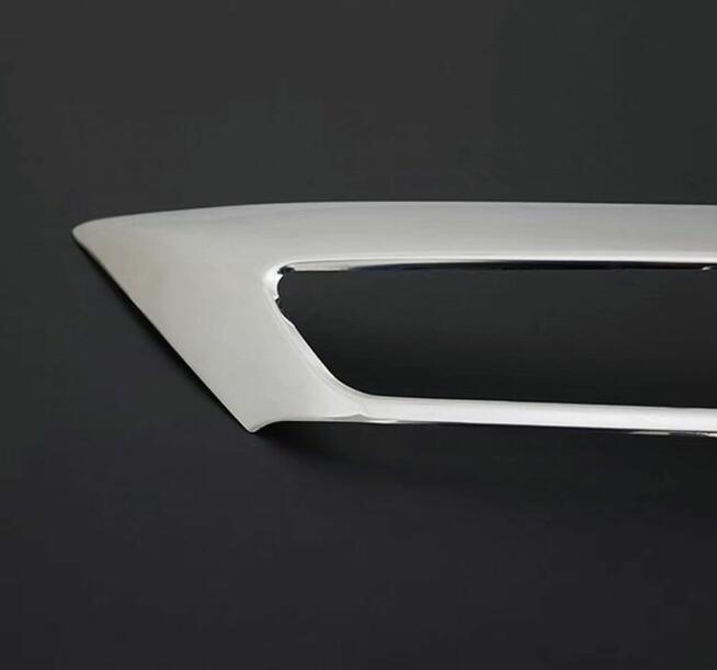 Chromowana ramka wydechu dyfuzor Passat B8 2019r