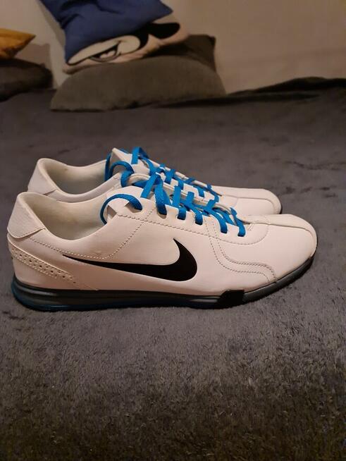 Tanio Nike Circuit