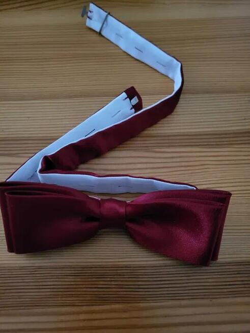 Na Prezent - Mucha Bordowa - regulowany pasek- real foto