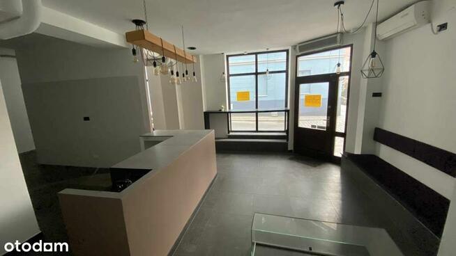 Centrum, Rynek Oleśnica, lokal, witryna