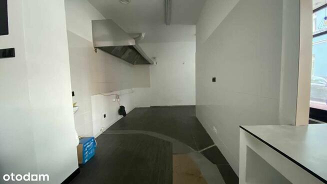 Centrum, Rynek Oleśnica, lokal, witryna