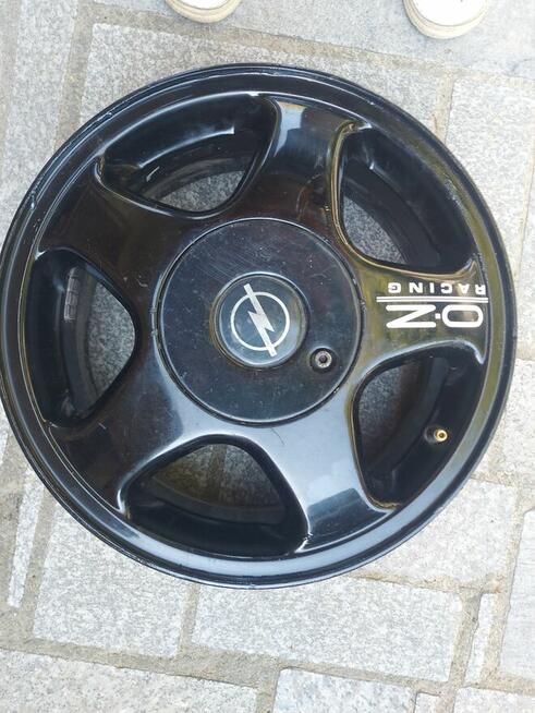 Sprzedam Felgi alu na 5 śrub ET49 . 6Jx15 od Opla Zafira 4sz