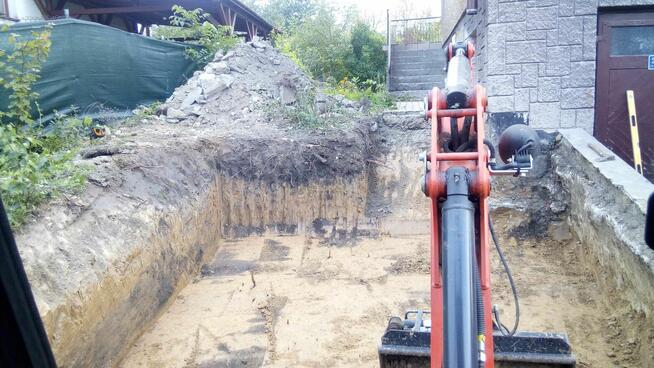 Usługi minikoparka koparka TARNÓW wiertnica wywrotka