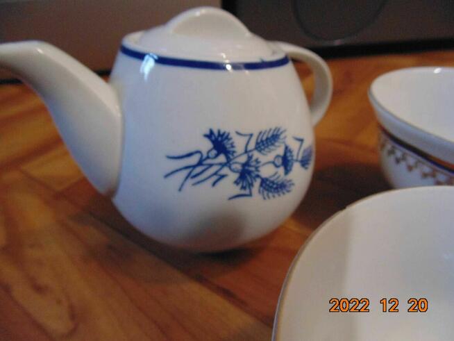 Filiżanki+czajniczek+sosjerka