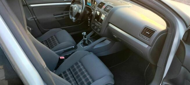 Golf V. GTI 200 koni