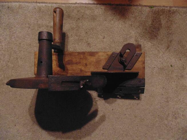 Poniemiecka krajalnica ręczna ,,Rotunda,,