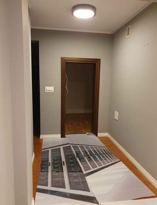 Gładzie polimerowe zacierane na mokro i inne