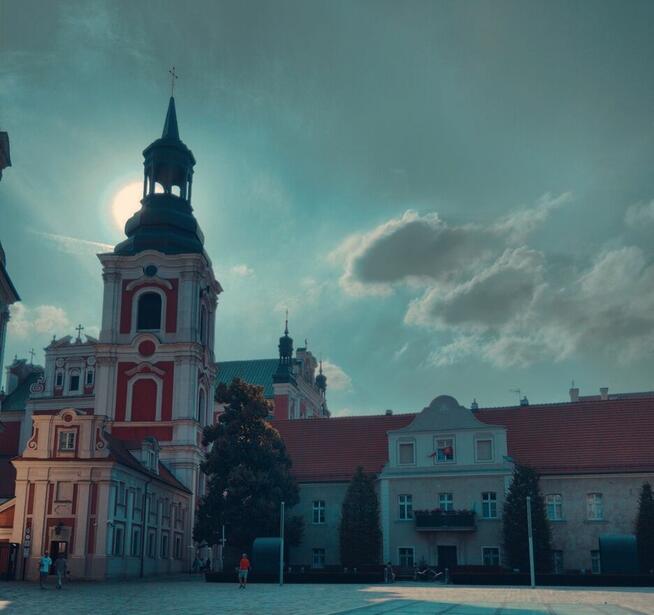 Poznam chętnie kobietę(30-40l) , spacer, czekolada i kawa