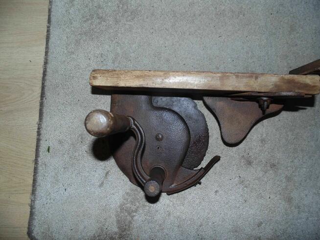 Poniemiecka krajalnica ręczna ,,Rotunda,,