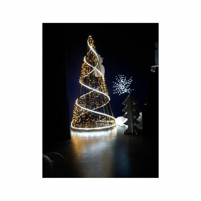 Bajeczna choinka wysokość 5,8 metra z oświetleniem led