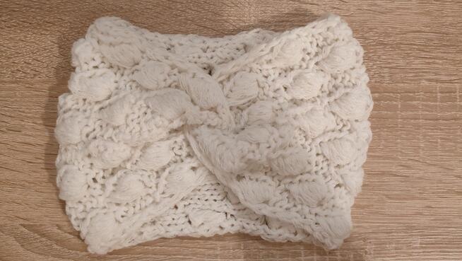 Opaska uniwersalna ręcznie robiona