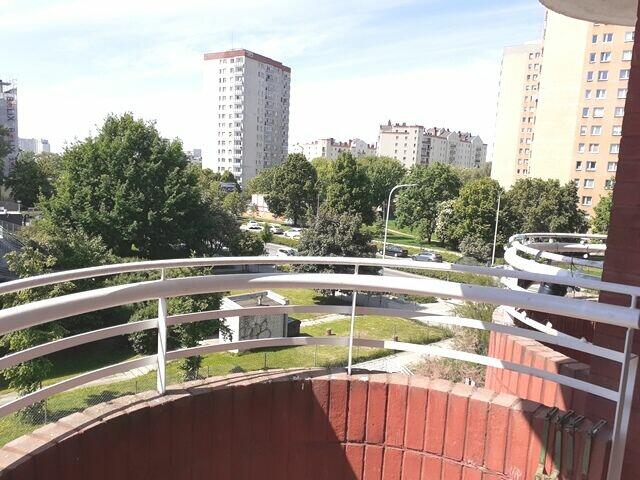 Gocław ul. Abrahama Pokój z kuchnią 43m2 Parking bezpośredni