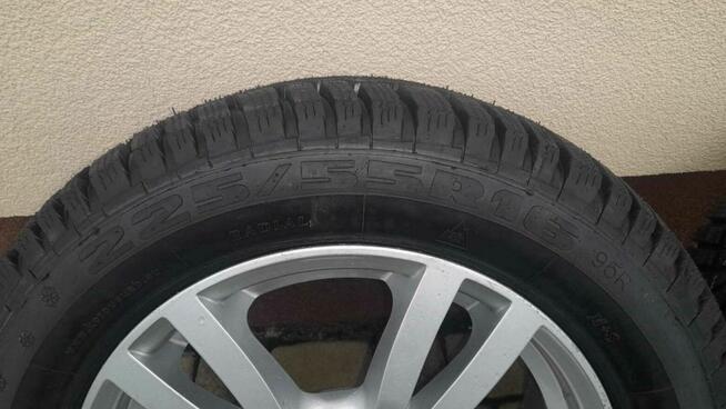 Sprzedam. Opony z. Felgami