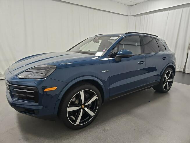 2024 Porsche Cayenne E-Hybrid