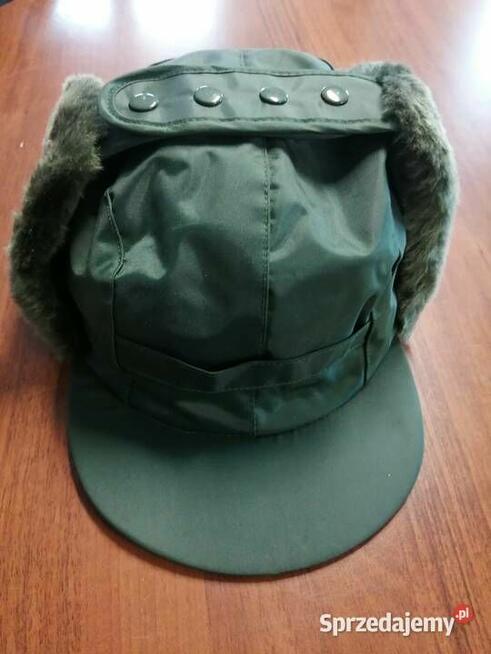 CZAPKA z daszkiem ocieplana rozm. 57/58
