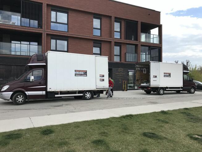 Wynajem busa z kierowcą transport mebli Gdańsk