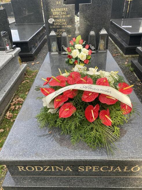 Wieńce i wiązanki pogrzebowe, stroiki na grób