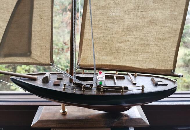 Drewniany Jacht łódź z żaglami ładna dekoracja do podmalunku