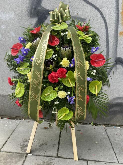 Wieńce i wiązanki pogrzebowe, stroiki na grób