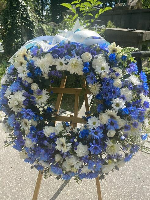 Wieńce i wiązanki pogrzebowe, stroiki na grób