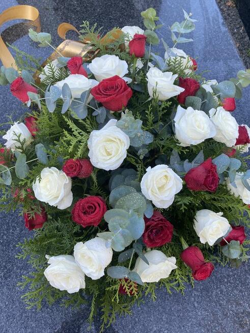 Wieńce i wiązanki pogrzebowe, stroiki na grób