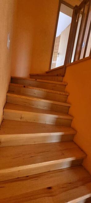 Sprzedam ładny dom z 10 arową działką