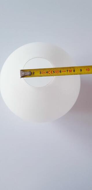 Zestaw szklanych ozdobnych kloszy