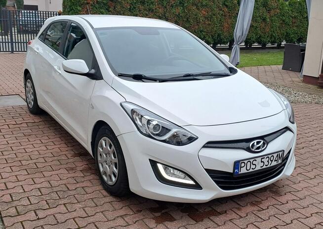 Hyundai i30 benzyna 5 drzwi niski przebieg