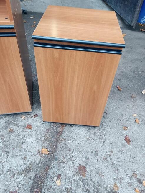 Szafa aktowa wysoka szafy aktowe biurowe do biur szkół