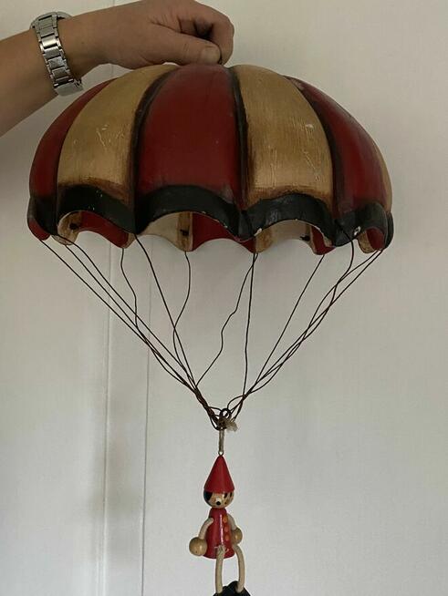 Sprzedam unikatowe zabawki - spadochron i balon z koszem